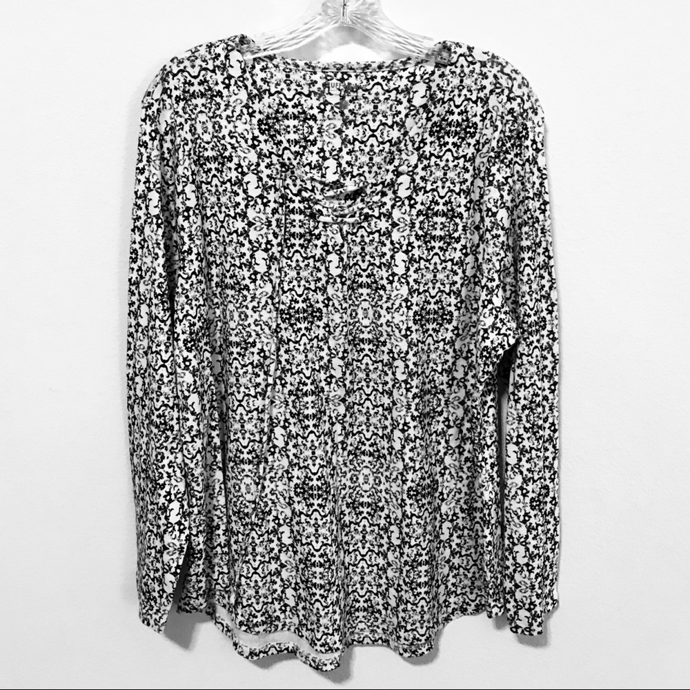 Ruff Hewn Lace Up Long Sleeve V-Neck Top 2X